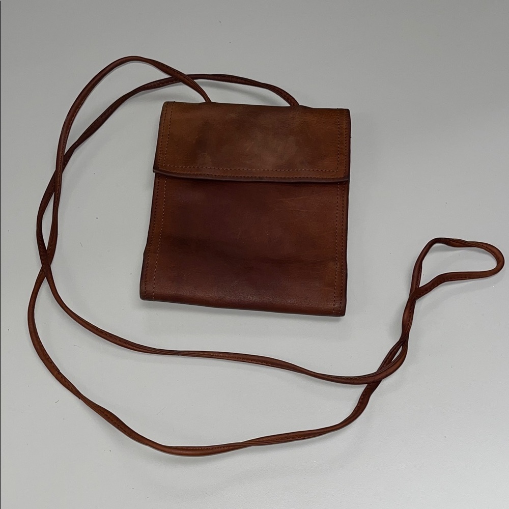 Kenneth Cole Brown Leather Crossbody Bag / Wallet